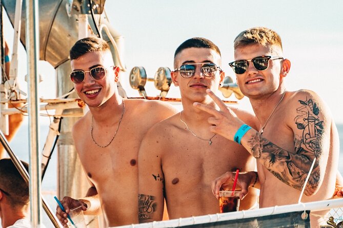 Private Boat Rental in Pula - The Sum Up