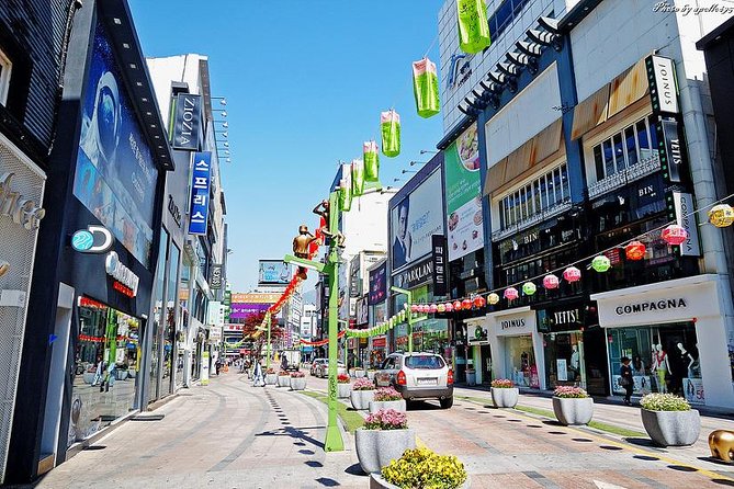 Private Busan Tour With Gamcheon Culture Village and the Temple (Customizable) - The Sum Up