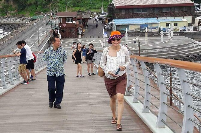 Private Day Tour in South and West in Jeju Island - Guest Experiences
