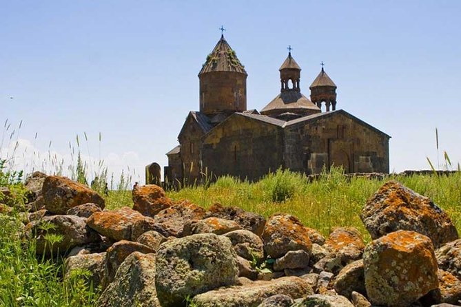 Private Day Trip From Yerevan to Saghmosavank, Dendropark, and Lori Fortress - Logistics and Meeting Details