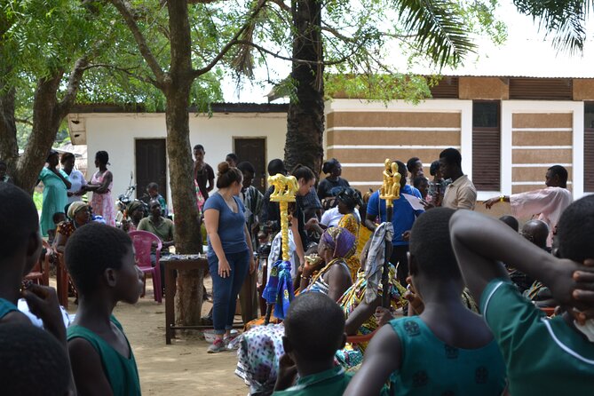Private Day Village Experience and Bead Making Tour