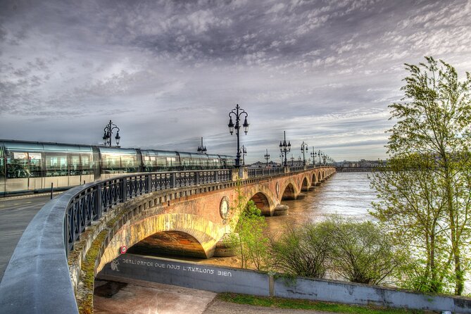 Private Direct Transfer From Donostia San Sebastian to Bordeaux - Frequently Asked Questions