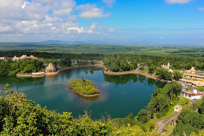 Private Guided NORTH & SOUTH Tour With Lunch & Chamarel - Transportation Details