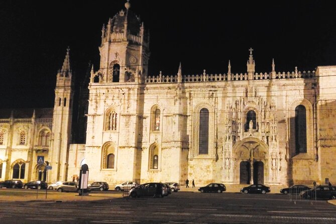 Private Night Tour With Authentic Fado Show and Portuguese Dinner - Frequently Asked Questions