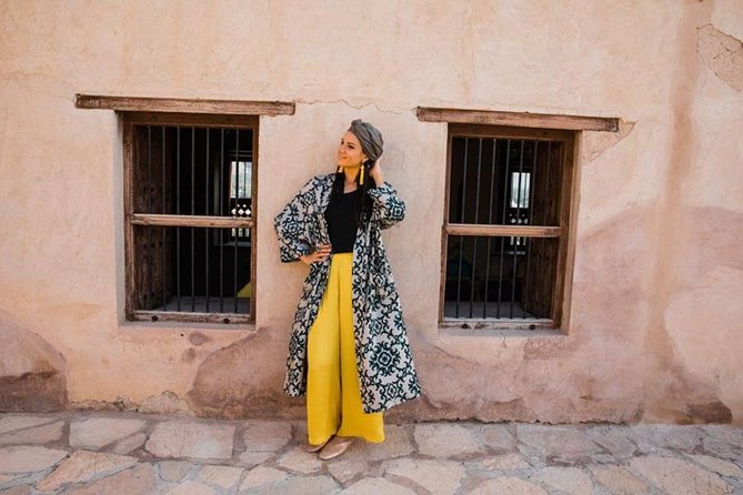 Private Photo Session With a Local Photographer in Muscat - Meeting and Pickup Information