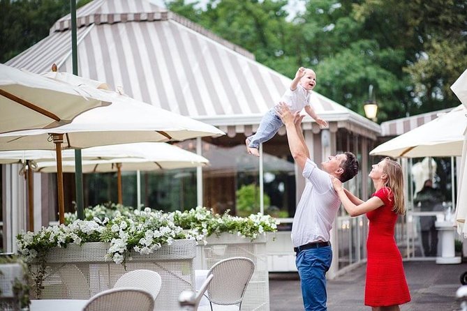 Private Photo Session With a Local Photographer in Warsaw - Start Time and Duration