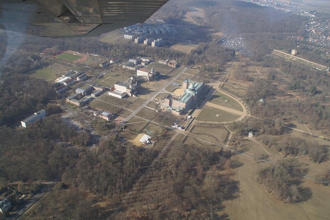 Private Sightseeing Flight Around Berlin - Pricing and Booking