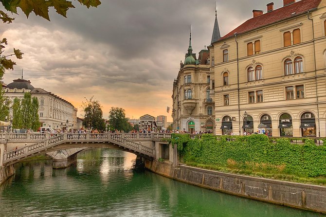 Private Tour to Ljubljana, Postojna Cave & Predjama Castle From Zagreb - Pickup Information