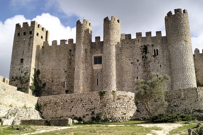 Private Transfer From Porto to Lisbon With Stops in Nazaré and Óbidos - Pricing and Reservations