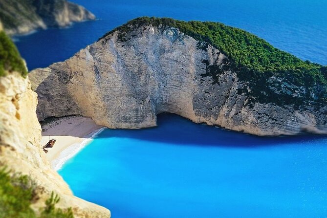 Private VIP 3 Hours Photo Tour Navagio Shipwreck Beach Viewpoint - The Sum Up