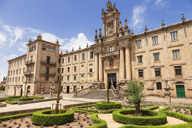 Private Walking Tour in Santiago With Beer or Wine - Accessibility and Participation