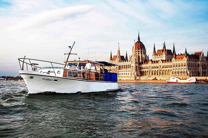 Private Yacht Tour in Budapest - End Point