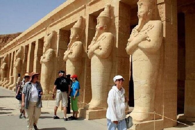 Pyramids Tour - Group Size