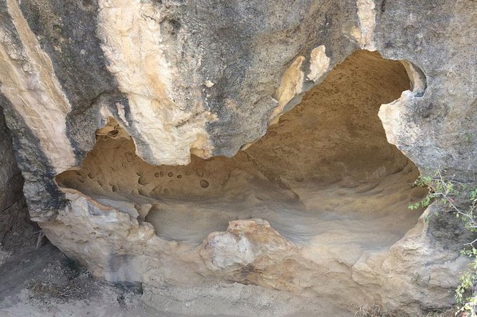 Qobustan and Mud Vulcano Private Tour - Meeting and Pickup Information