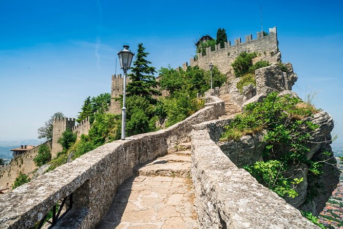 San Marino Scavenger Hunt and Sightseeing Tour - Booking and Cancellation Policy