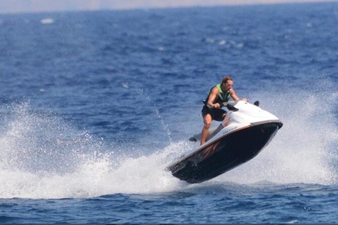 Santorini: Perivolos Beach Jet Ski Rental - Meeting and Pickup