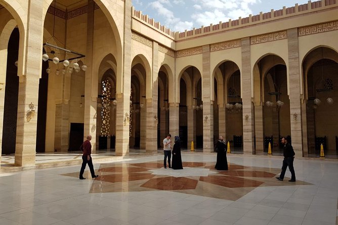 Sightseeing Tour in Kingdom of Bahrain -Private Tour Only - Meeting and Pickup Details