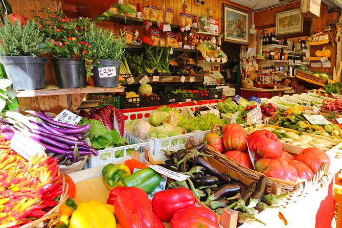 Small Group Market Tour & Dining Experience at a Cesarinas Home in Manfredonia - Location and Pricing Details