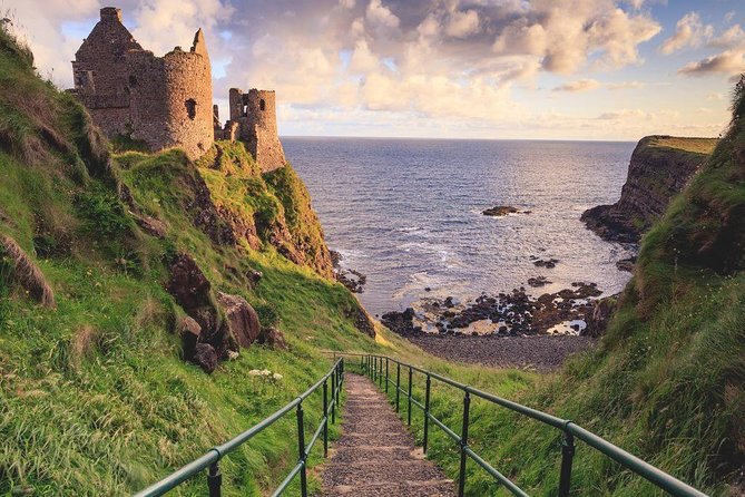 (Small Group) Shore Tour From Belfast: Giants Causeway and Belfast Day Trip - Itinerary