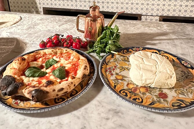Sorrento Pizza Making Class With Local Pizzaiolo Hands on 100% - Meeting Point and Pickup