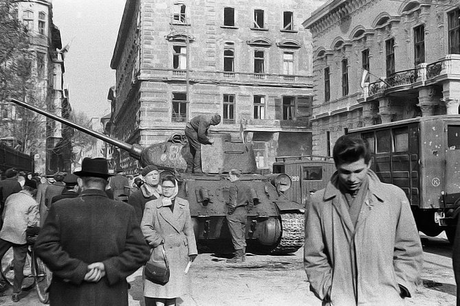 Still Watching You! - Private Budapest Communist Tour With Coffee in a Retro Bar - Pickup Details