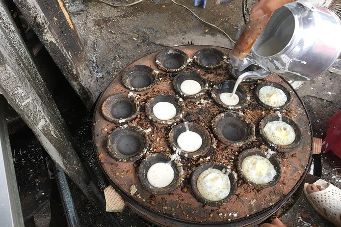 Street Food Tour With Chef Dat - Tour Details