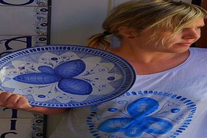 T-Shirt Painting Workshop With a Local Artisan - Workshop Operator Information
