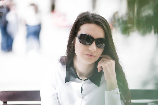 Take Stunning Photos of Yourself While Walking Vienna - Best Times of Day for Photoshoots