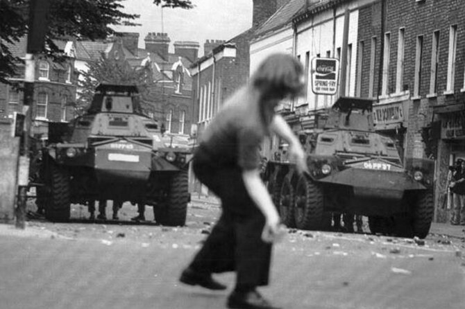 The Belfast History of Murder and Bombs Taxi Tour Private 2hours - The Sum Up