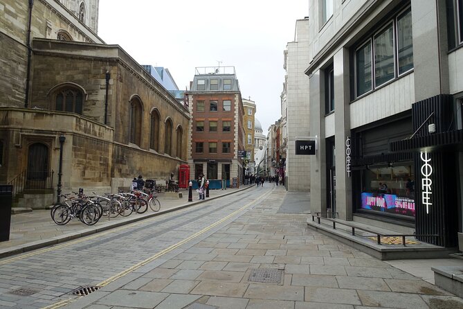The Remains of Roman London A Self-Guided Waking Tour - Historical Landmarks