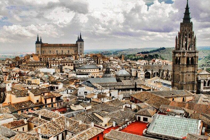Tours Around the City of Toledo Round Trip of 1 Day From Madrid - Transportation Details