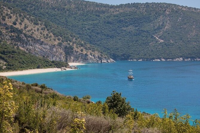 Visit Kroreza Beach by Boat - Transportation Information