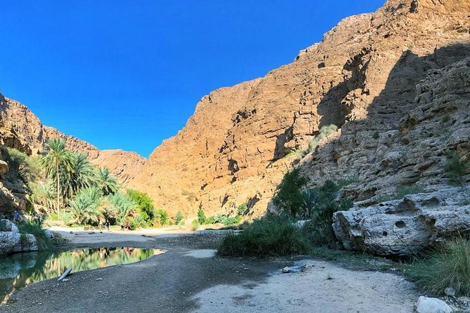 Wadi Shab and Bimmah Sinkhole Private Full Day Tour - Visitor Experiences