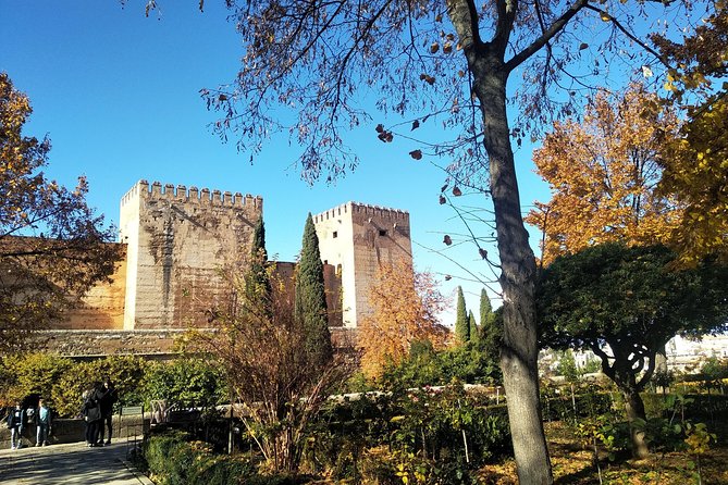 Walk Outside the Alhambra - Frequently Asked Questions