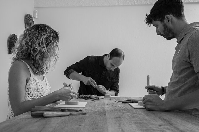 Wood Carving Workshop in Santorini Number 2 - Directions