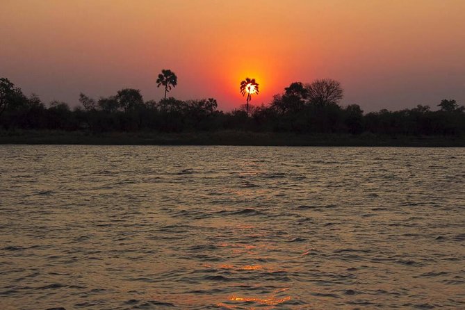 Zambezi Sunset Cruise – Victoria Falls
