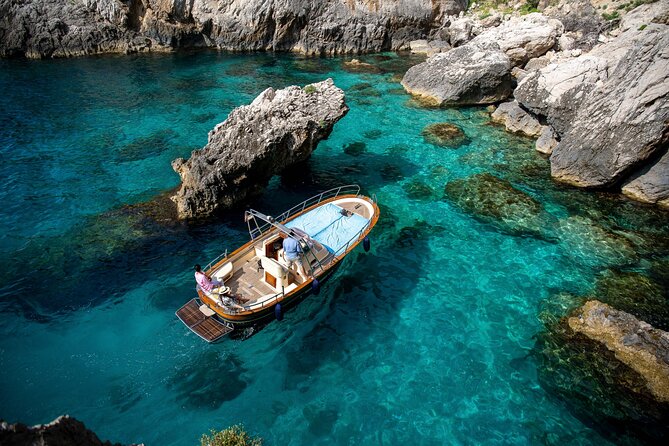 4 Hours Private Boat Tour of Capri - Good To Know