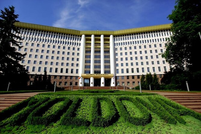 4 Hours Walking City Tour Chisinau Moldova - Good To Know