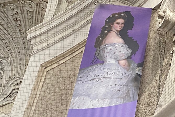 2-Hour Guided Tour in the Footsteps of Princess Sissi in Vienna - Meeting Point and Time