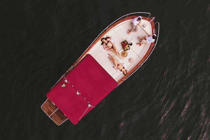 2 Hours Private Boat Tour in the Best Area of Como Lake - Frequently Asked Questions