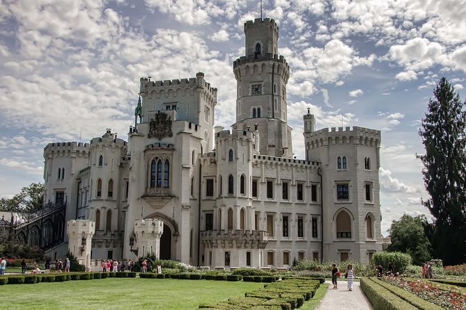 2- Private Day Tour to Cesky Krumlov, Hallstatt and Salzburg From Prague - Pricing and Refund Policy