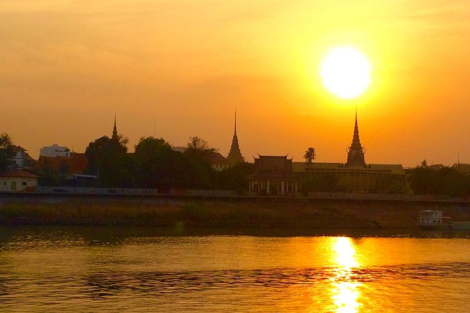 2hours Private Sunset Cruise With Unlimited Beer, Soft Drinks and Tour Guide