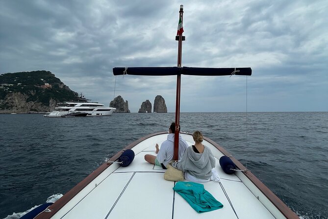 3 Hour Private Boat Tour on the Island of Capri - The Sum Up