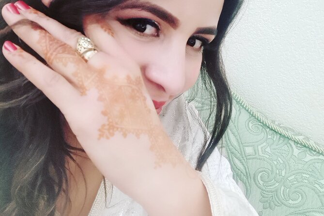 3-Hour Private Full Moroccan Henna Art and Temporary Henna Tattoo Experience - Read Rave Reviews From Satisfied Customers