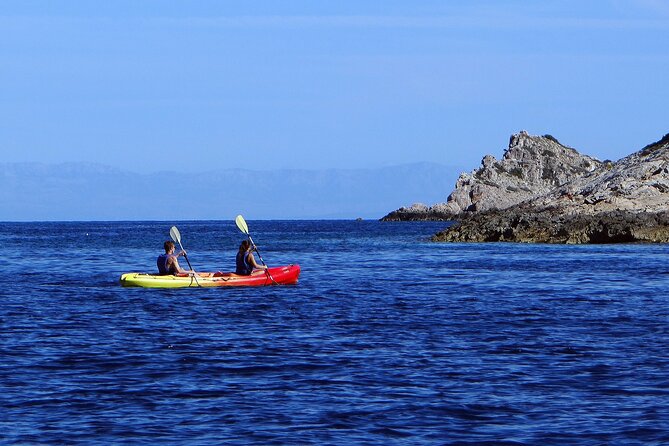 4 Hours Sea Kayaking From KomižA - The Sum Up