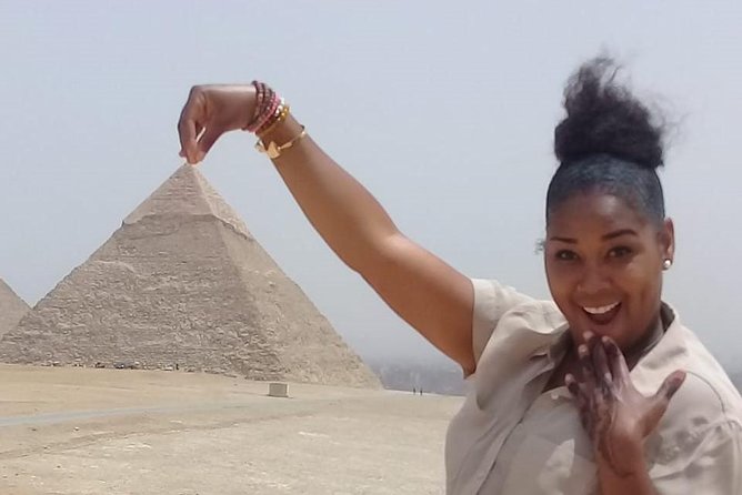 8-Hour Private Tour Pyramids of Giza and Saqqara and Memphis Including Lunch - Price and Guarantee
