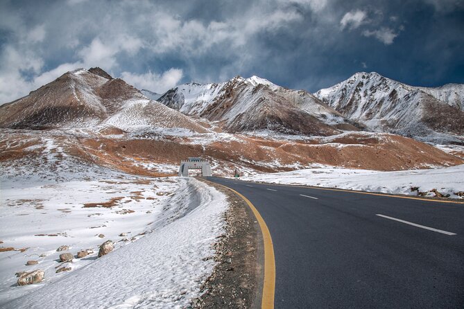 9-Day Karakoram Valleys Tour