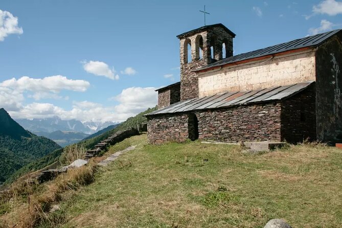 9 Days Private Hiking Tour in the Georgian Mountains of Caucasus - Local Cuisine Experience