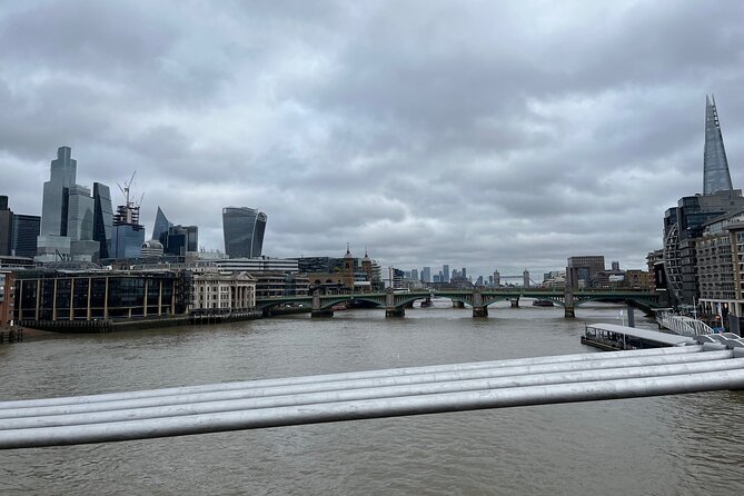 A Self-Guided Walking Tour of Shakespeare's London - Iconic Theaters