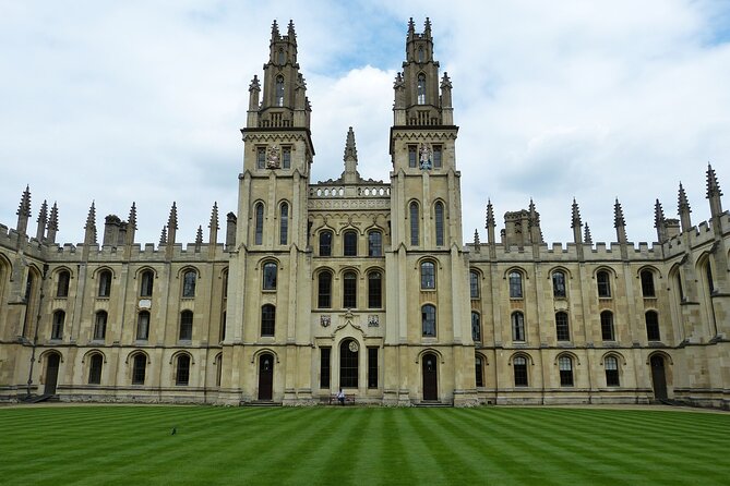 All Inclusive Private Tour of Oxford and Warwick Castle With Pass - Directions